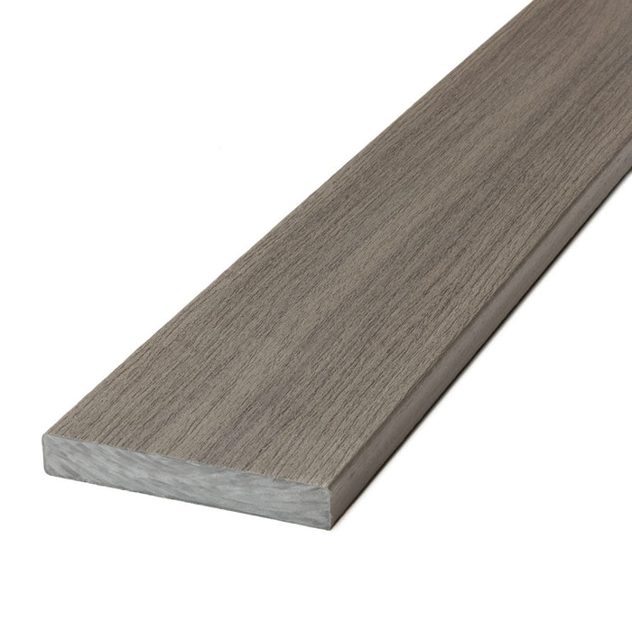 Deckorators Voyage composite deck board, Sierra, solid profile close-up
